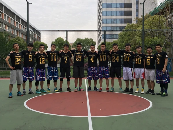 如何制定篮球训练计划以促进球员发展_0